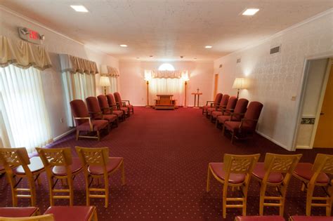 Mcloughlin & Mason Funeral Home .
